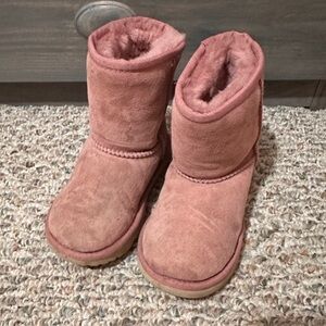 UGG Australia toddler/little kid Classic II Boot /Suede Boots
